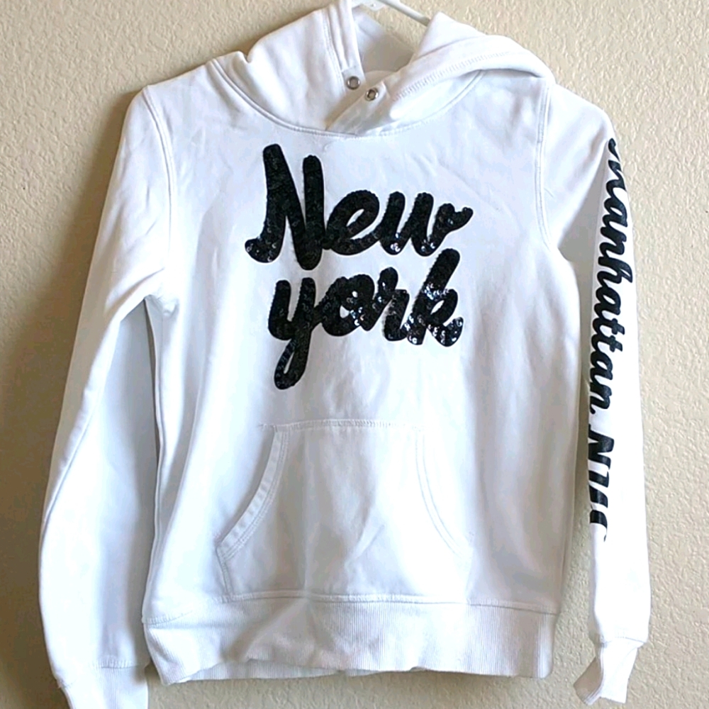 H & M New York White outdoor Pull over Jacket